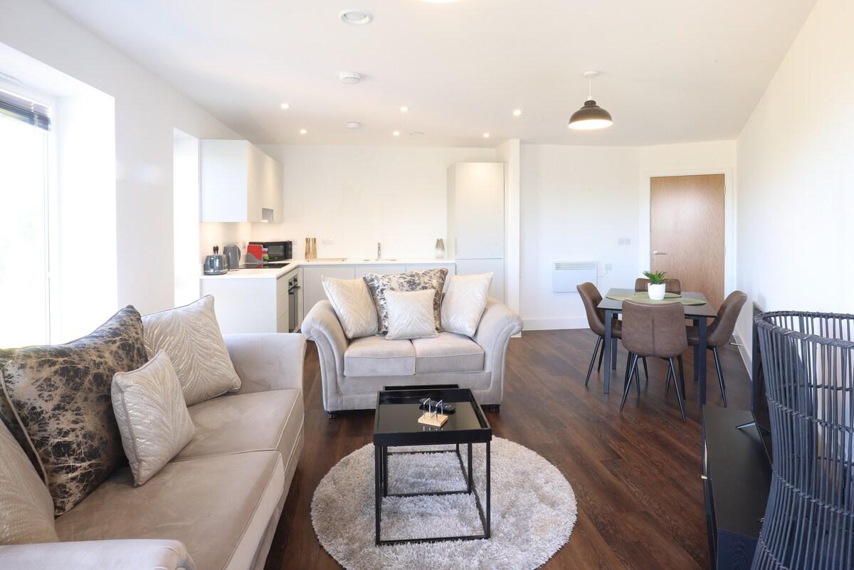 2 bed, Modern apartment close to Bicester Village2