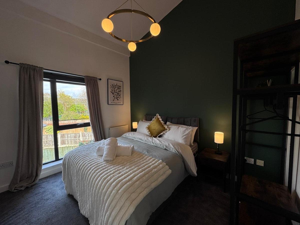 Winsick Residences Salford 3 bed up to 7 guests
