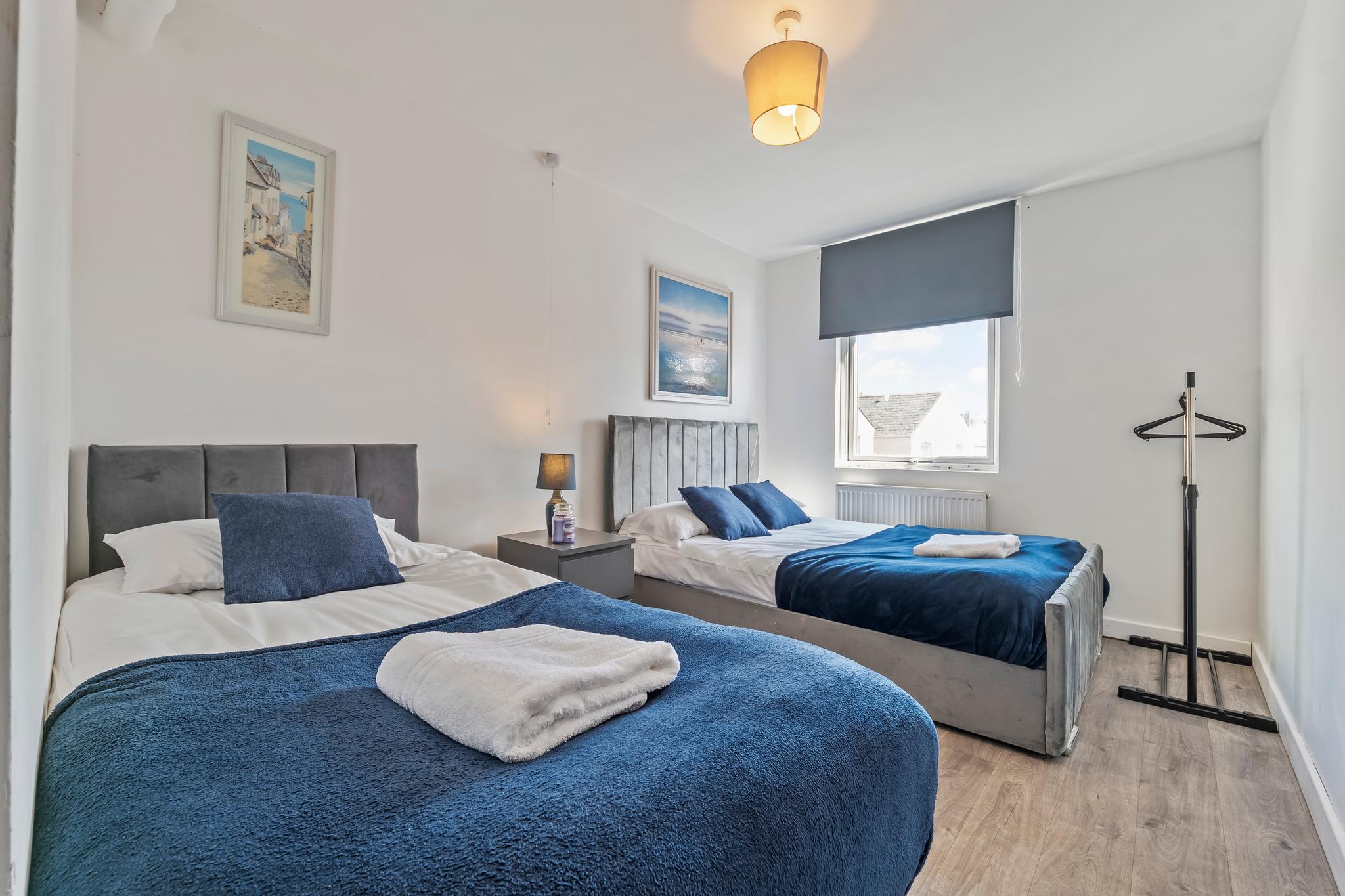 Executive 4Bedroom | Sleeps 9 | City Centre Nearby5