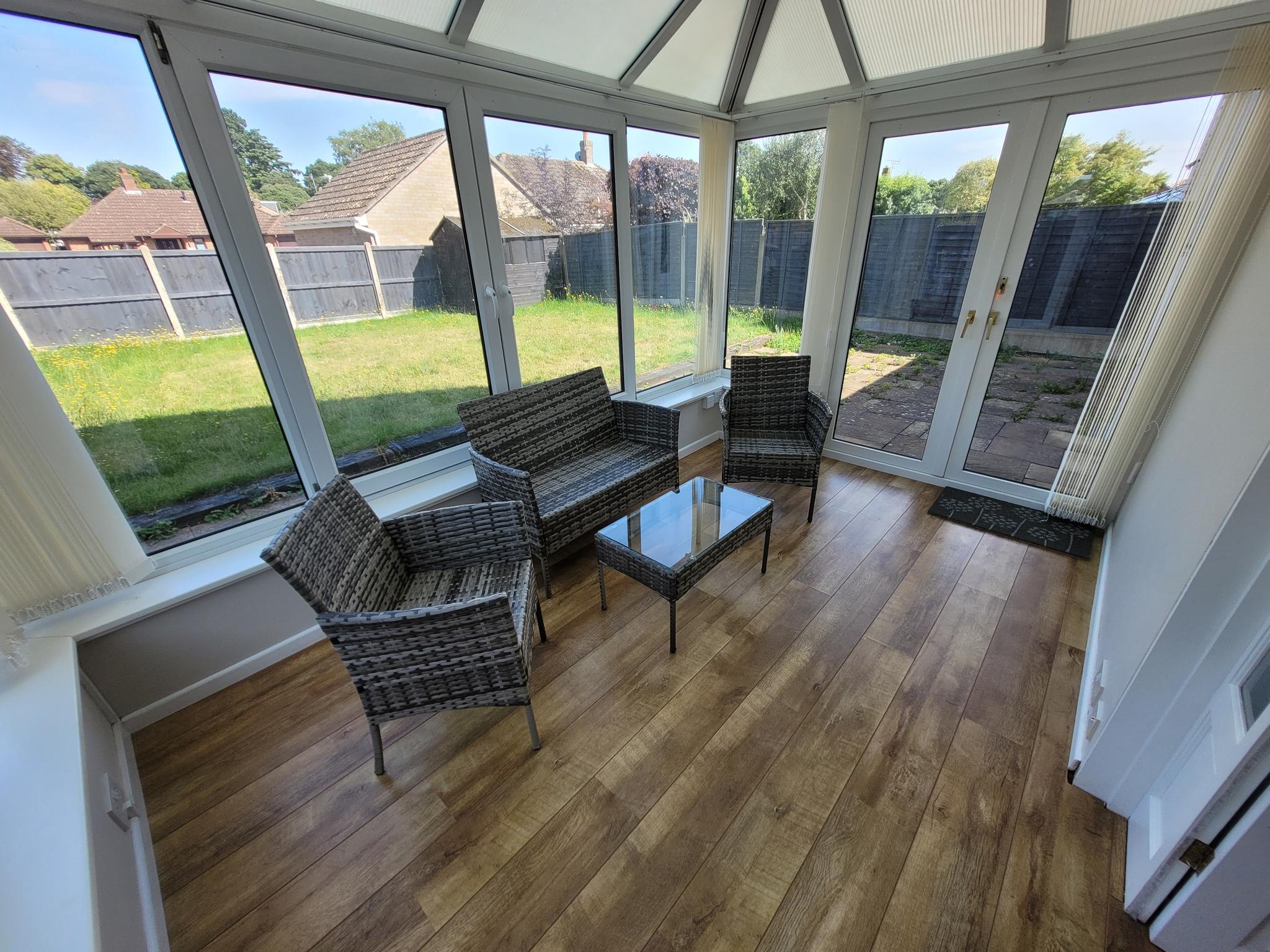 Spacious 4 bedroom house close to all the main activities in Colchester4