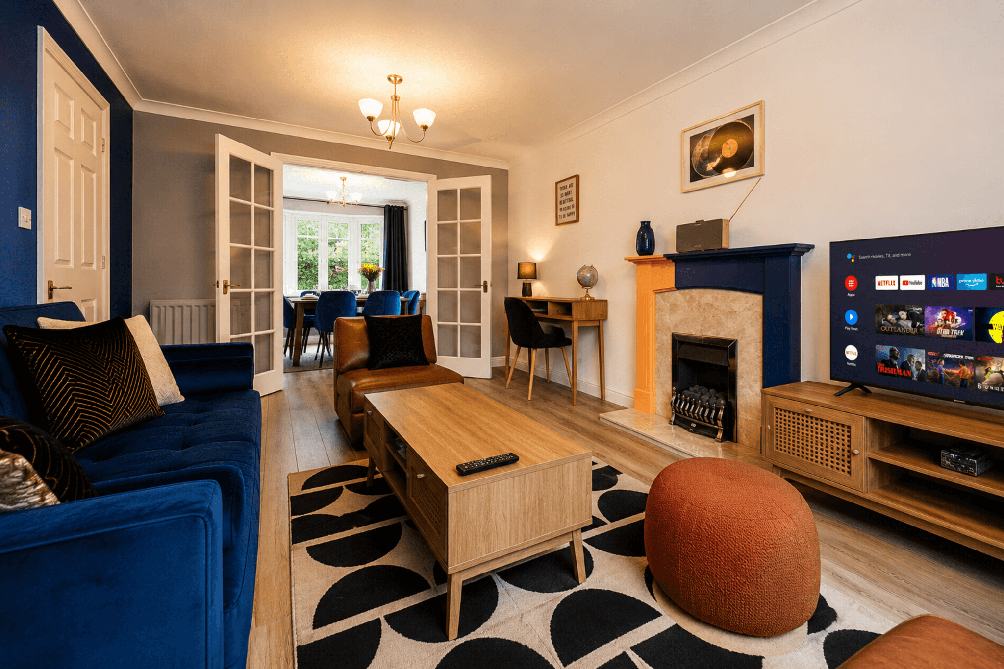 Spacious 4br House w/ 5 Beds, Fast Wi-Fi & Parking1