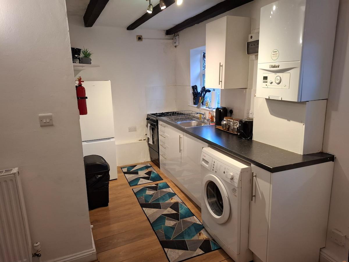 Oxford Museums, Music & Dining | Sleeps 46