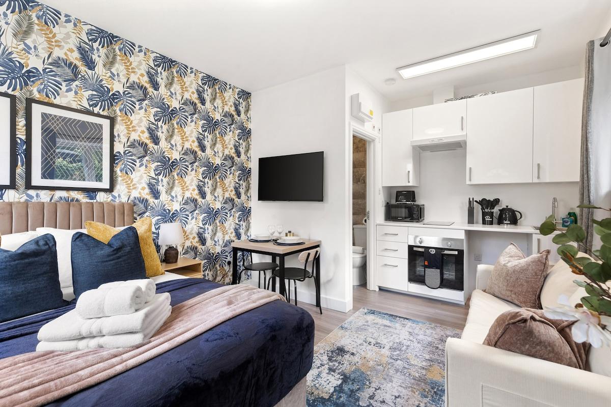 Cosy Studio W/Kitchen Next Orpington Golf Centre1