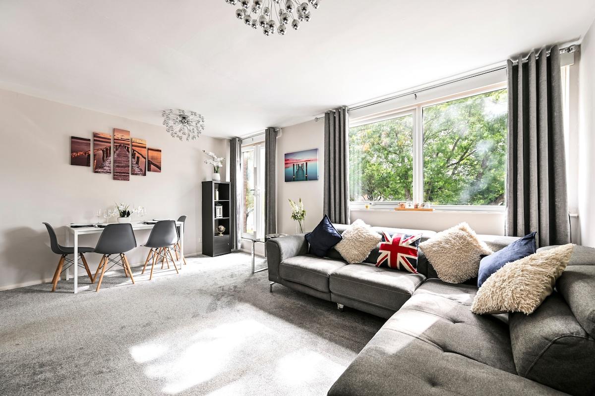 Stylish 3BR Retreat Near Epping High St I Parking1