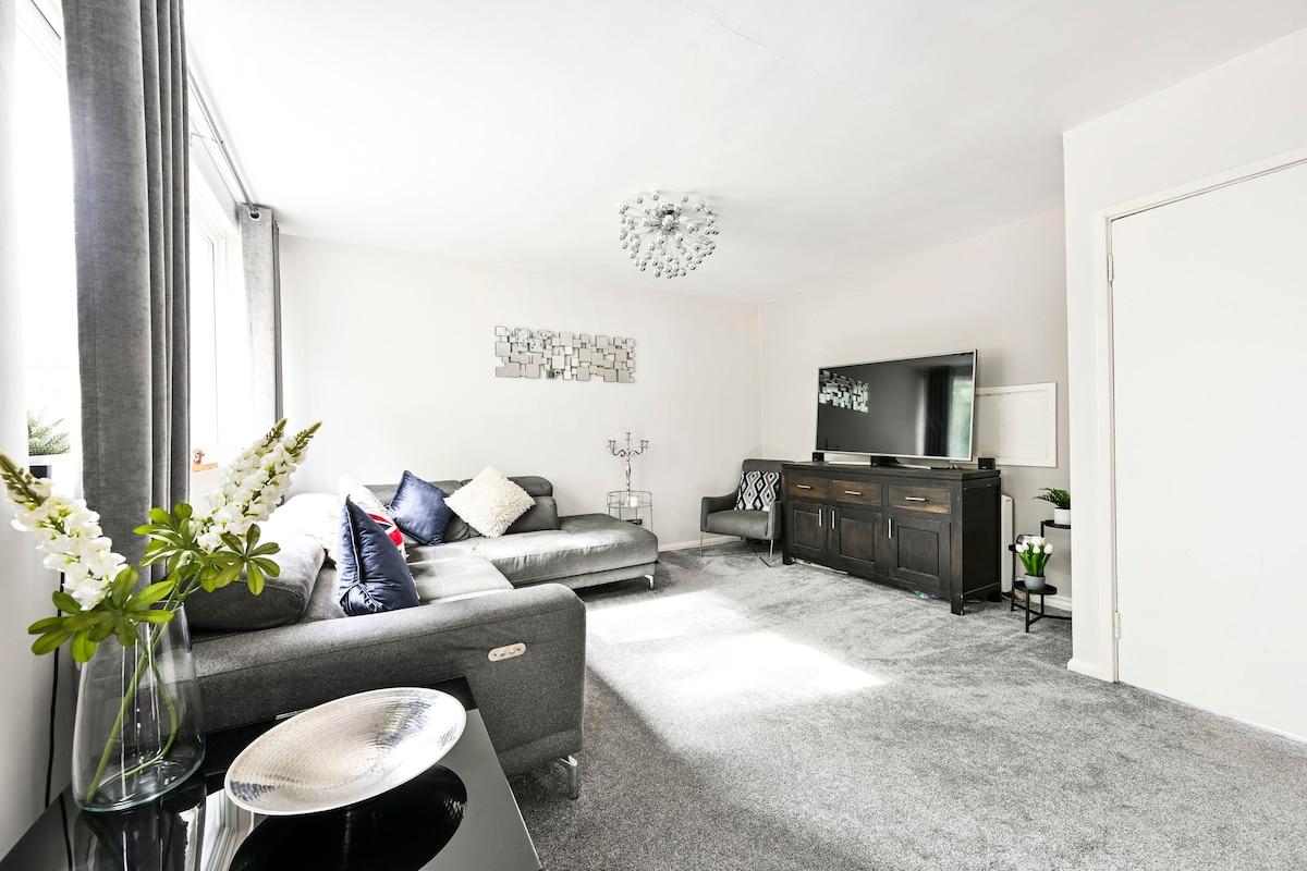Stylish 3BR Retreat Near Epping High St I Parking3