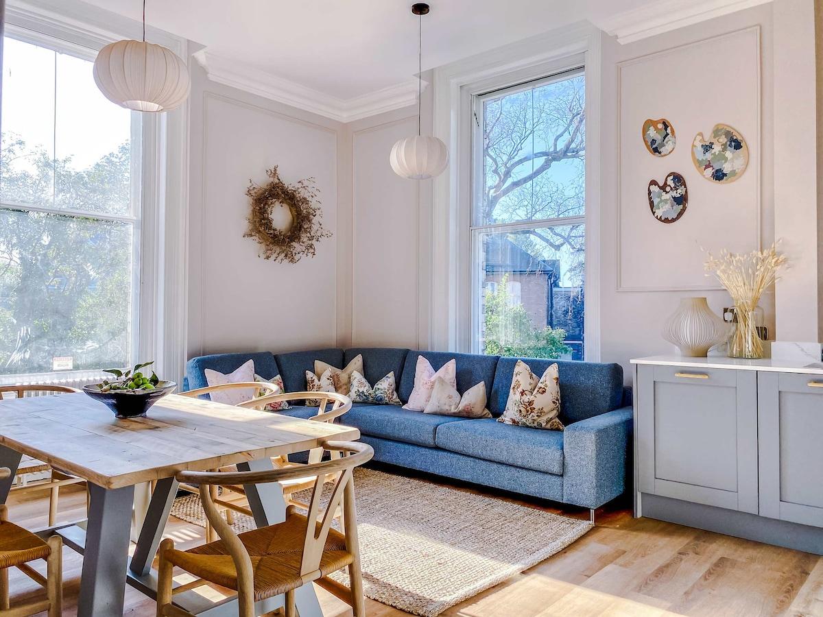 Railway House -Platform 3B, 2 bedroom apartment.2