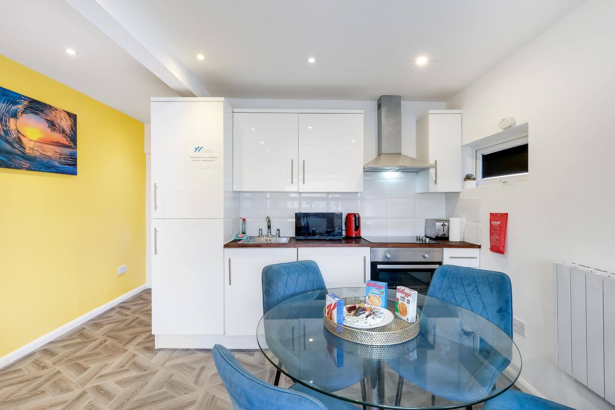 Kings House Apartment Hayes, West London Apt A6