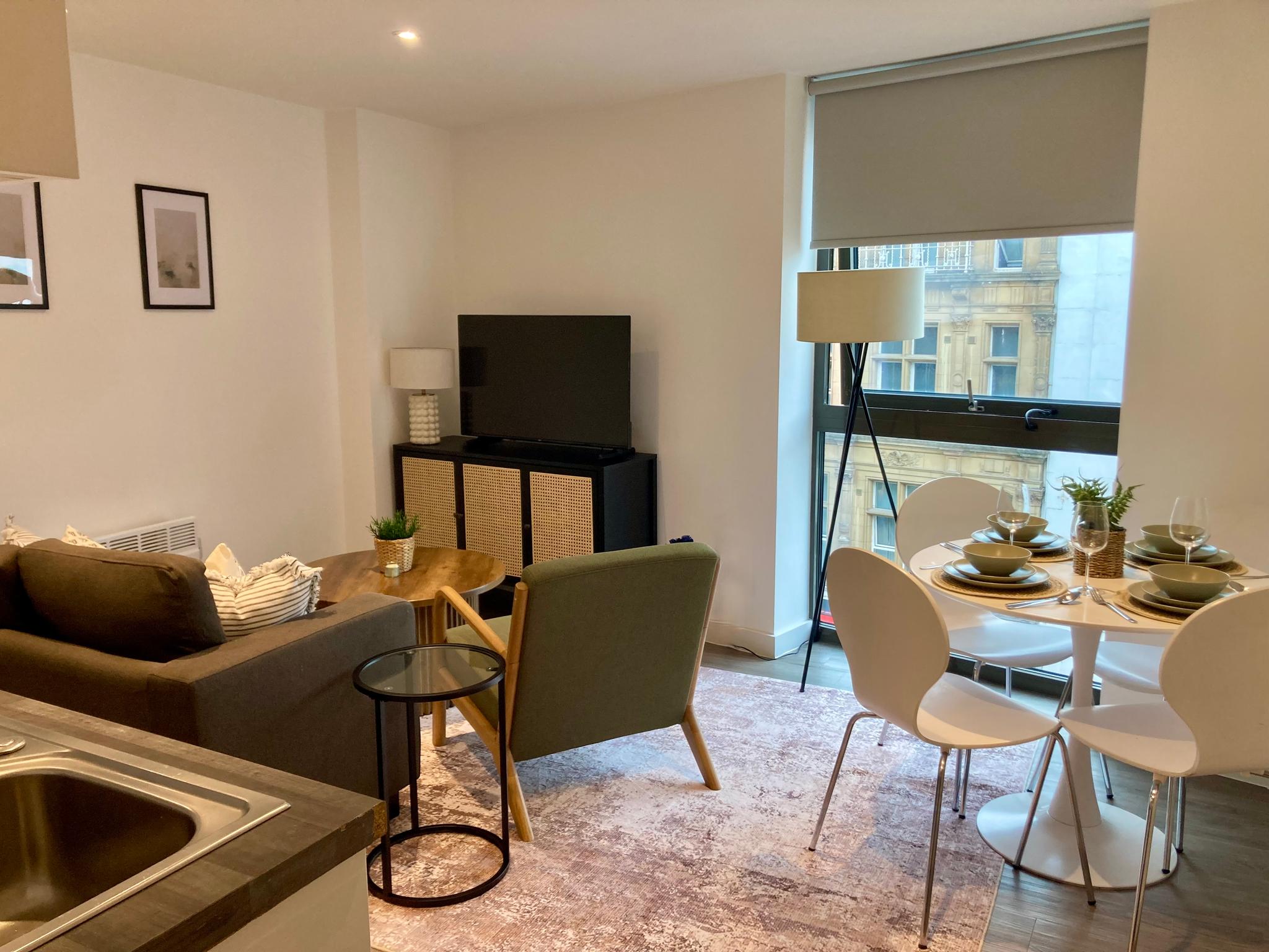 Fargate Central 302 | 3-Bed | Sheffield Centre2
