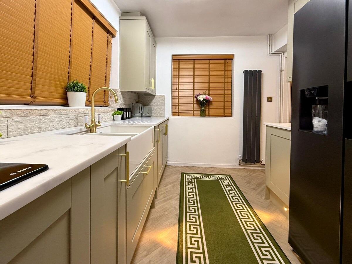 3BR Bungalow|Comfy Nest Short Term Lets Leicester4