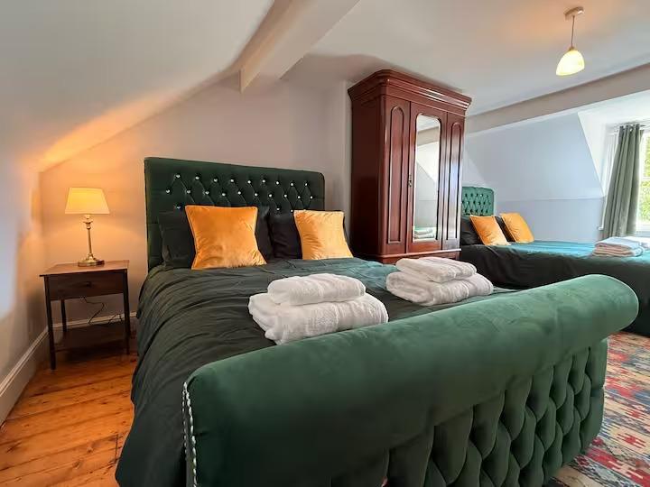 Comfy Nest Short Term Lets Wellingborough|Hot Tub2