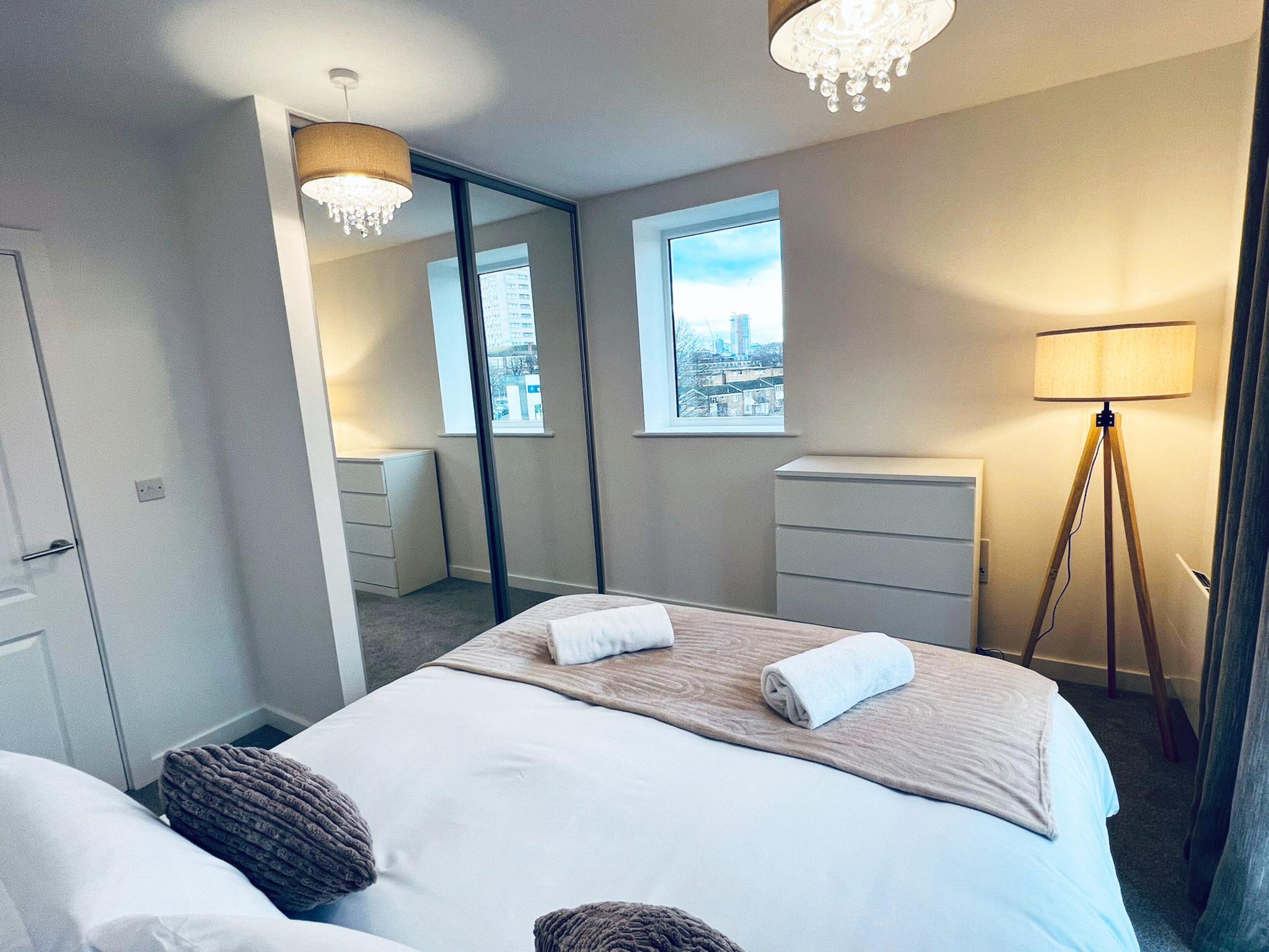 2BR Apt Near Birmingham City Centre | Sleeps 63