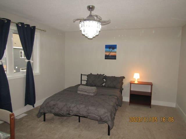 New Modern &Classy 4BD|SelfCheck-In+Parking-Kanata2