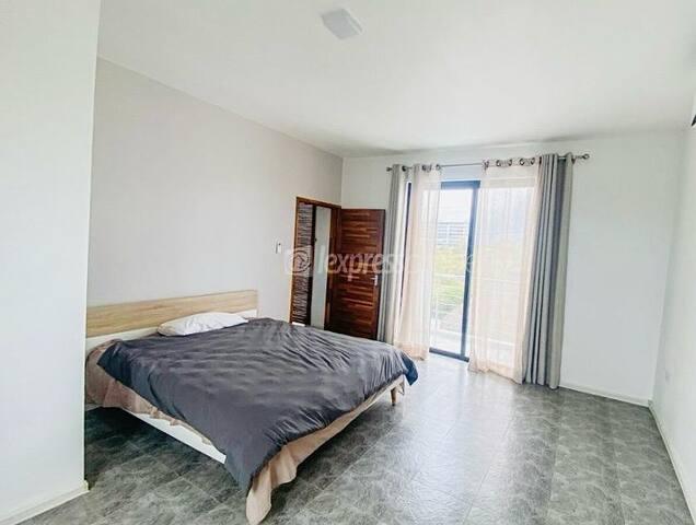 Luxury 3 Bed Villa - Coming Soon5