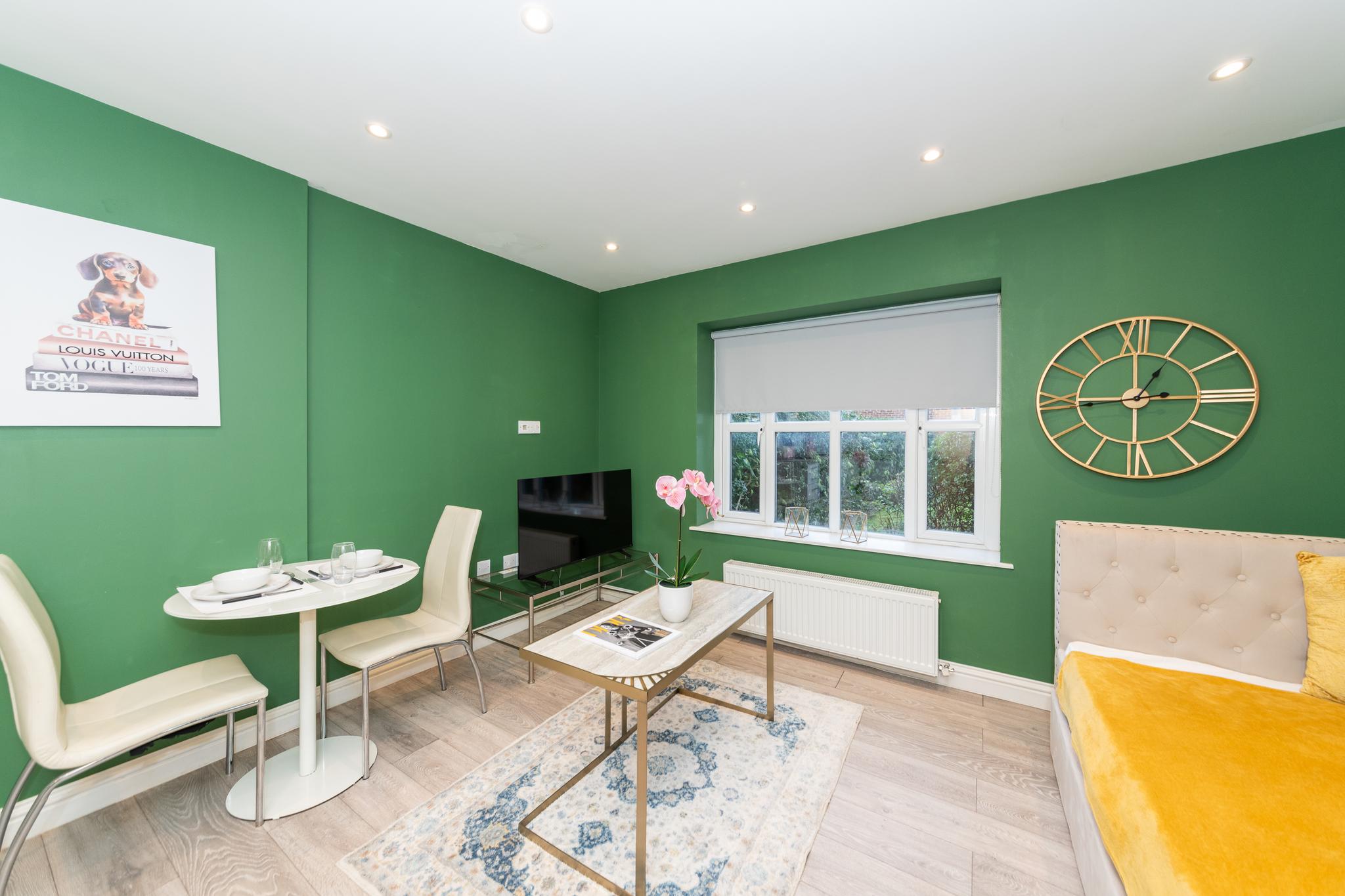 Free Parking 2Beds Flat Weekly/Monthly Stay Saving4