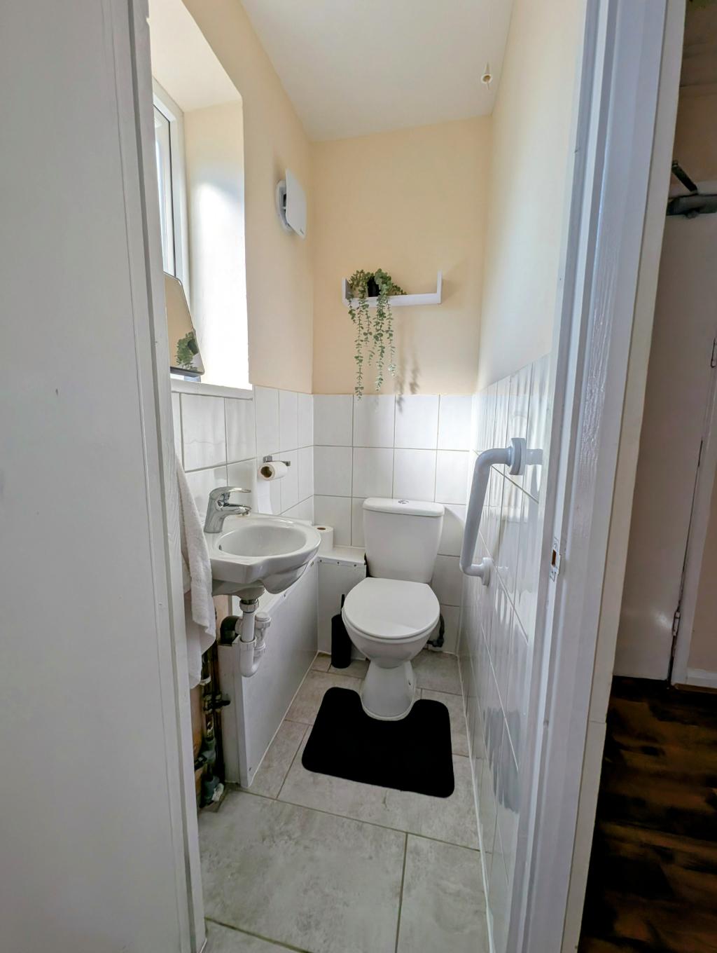 Cosy Double Room in Hounslow Town Centre5