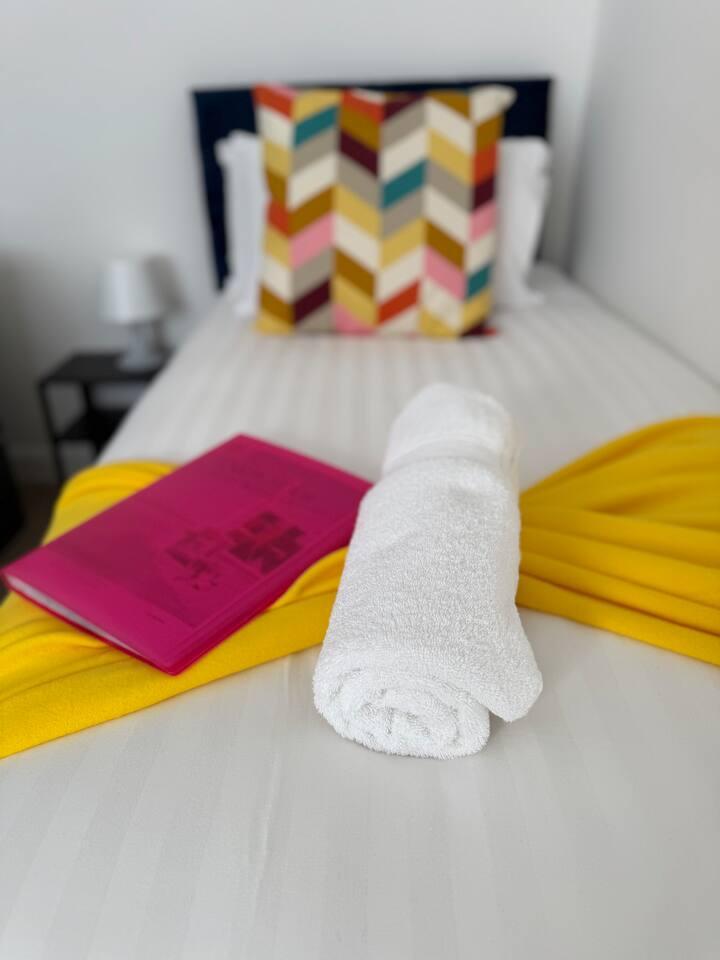 Spacious 4Bed - Next to Stadium4