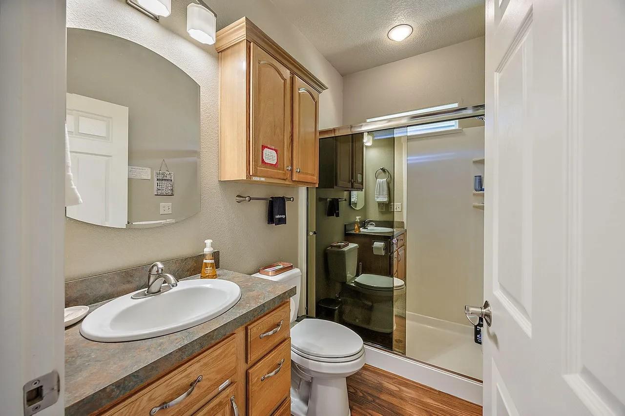 Rogue River Guesthouse - River and Whitewater Views!3