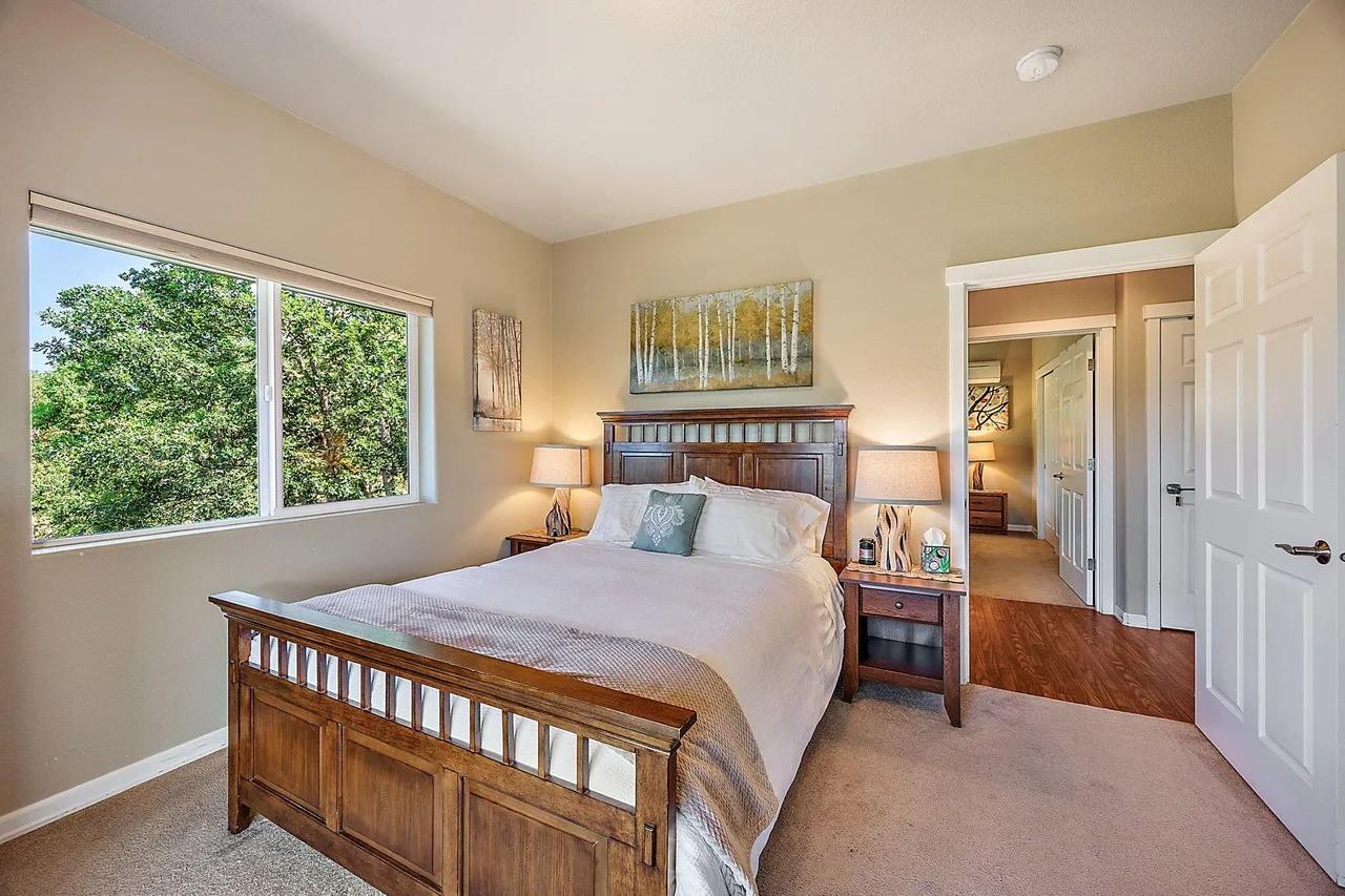 Rogue River Guesthouse - River and Whitewater Views!2