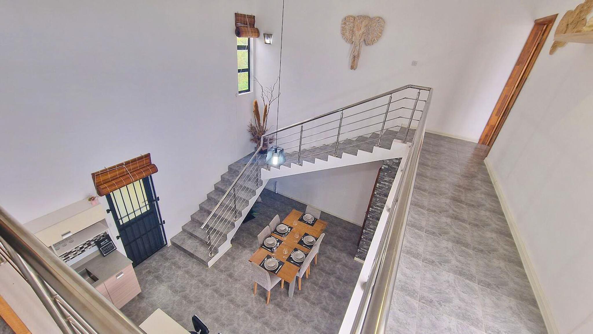 Spacious Villa with Private Pool & Garden - Ideal5