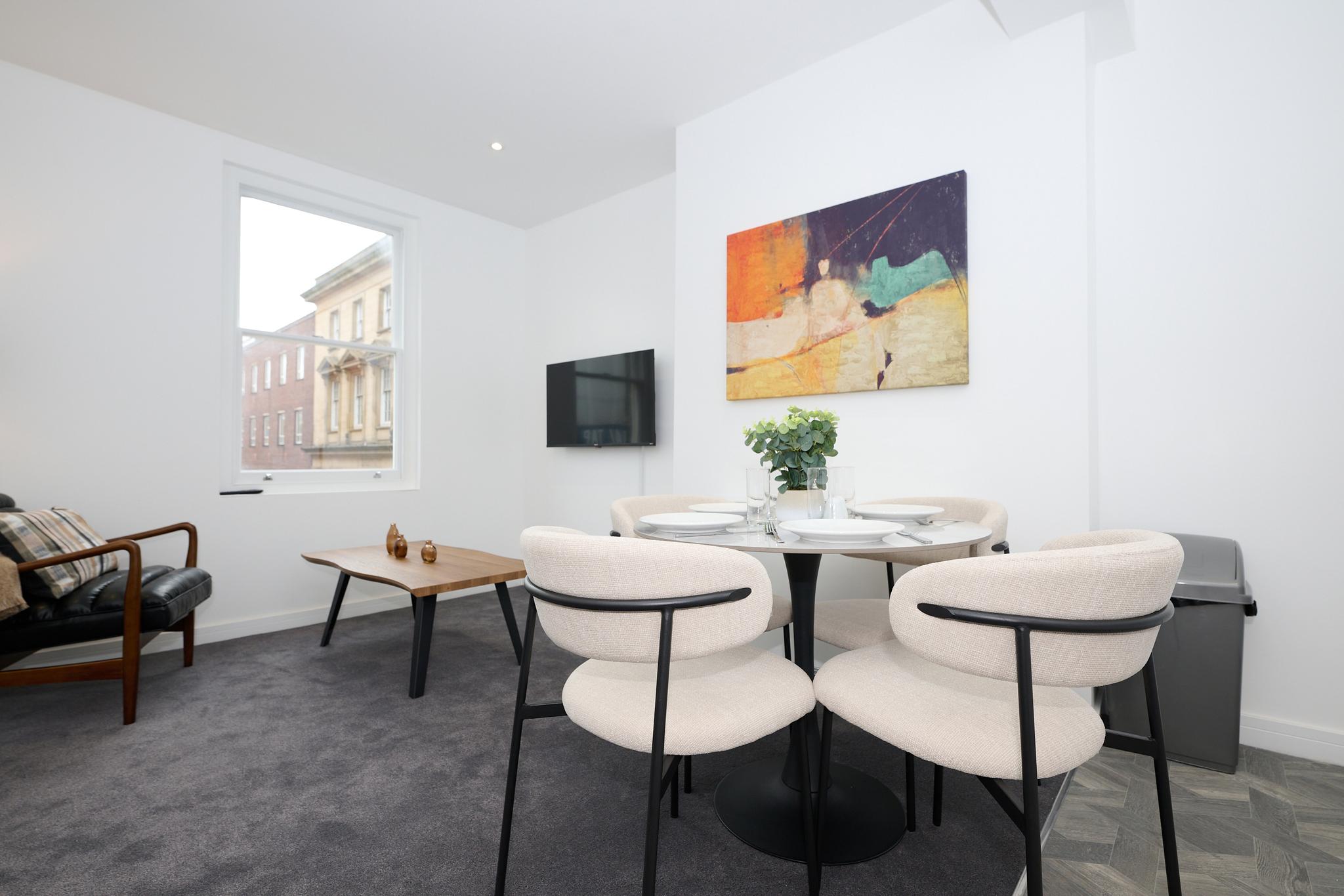 Centrally located Bedford flat 1B2