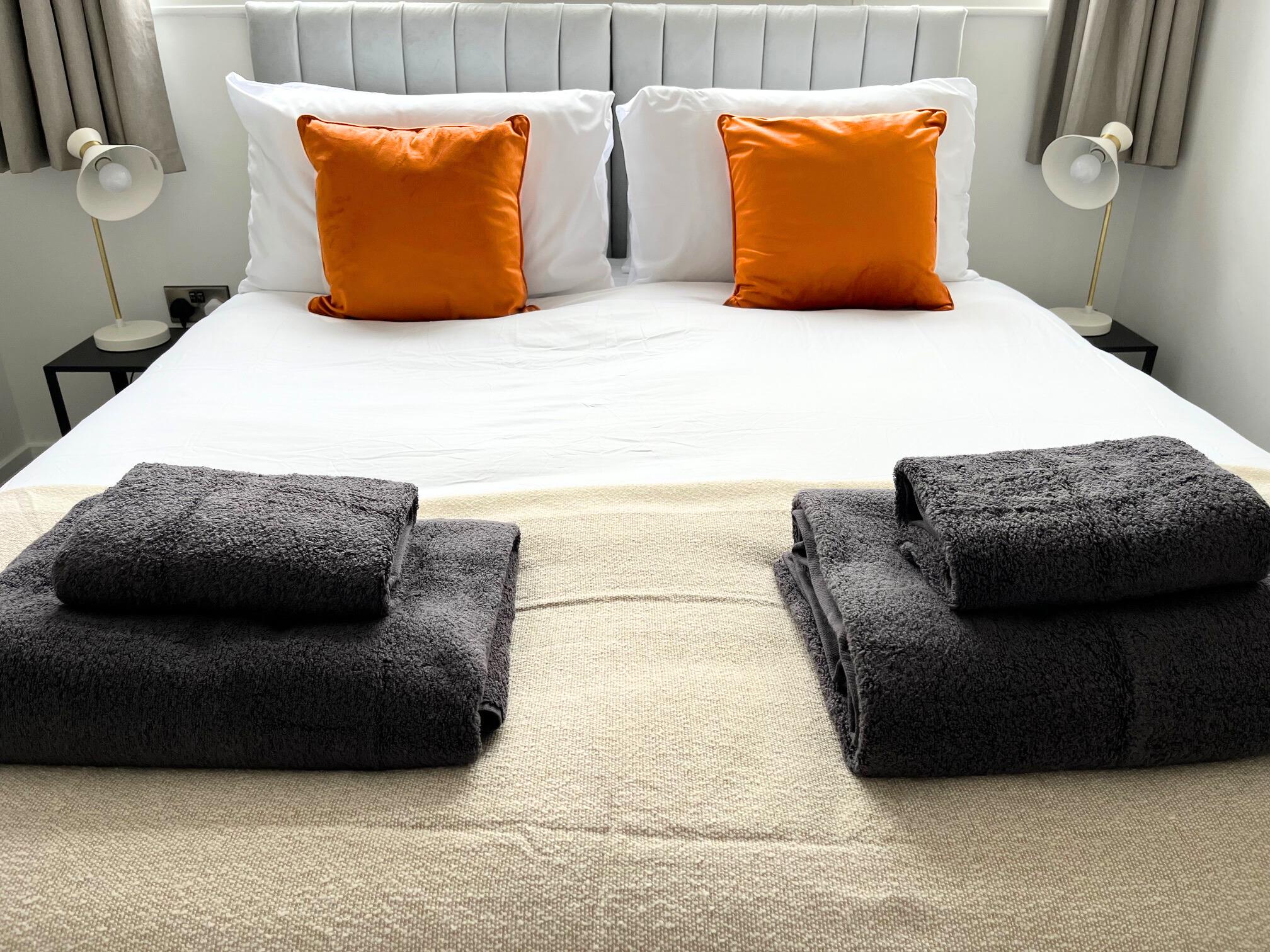 Urban Industrial Loft 1 *Private Parking*3