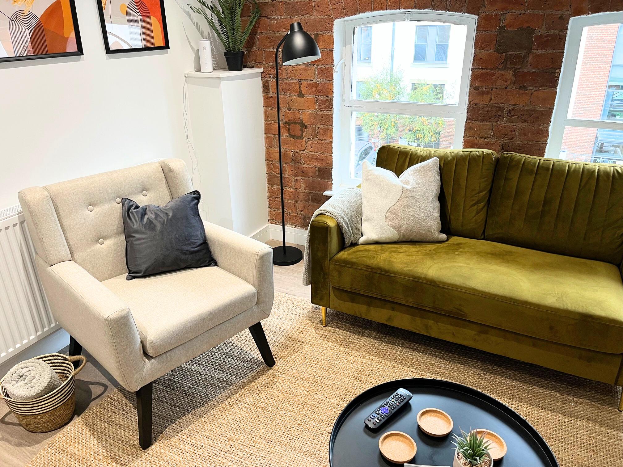 Urban Industrial Loft 1 *Private Parking*6