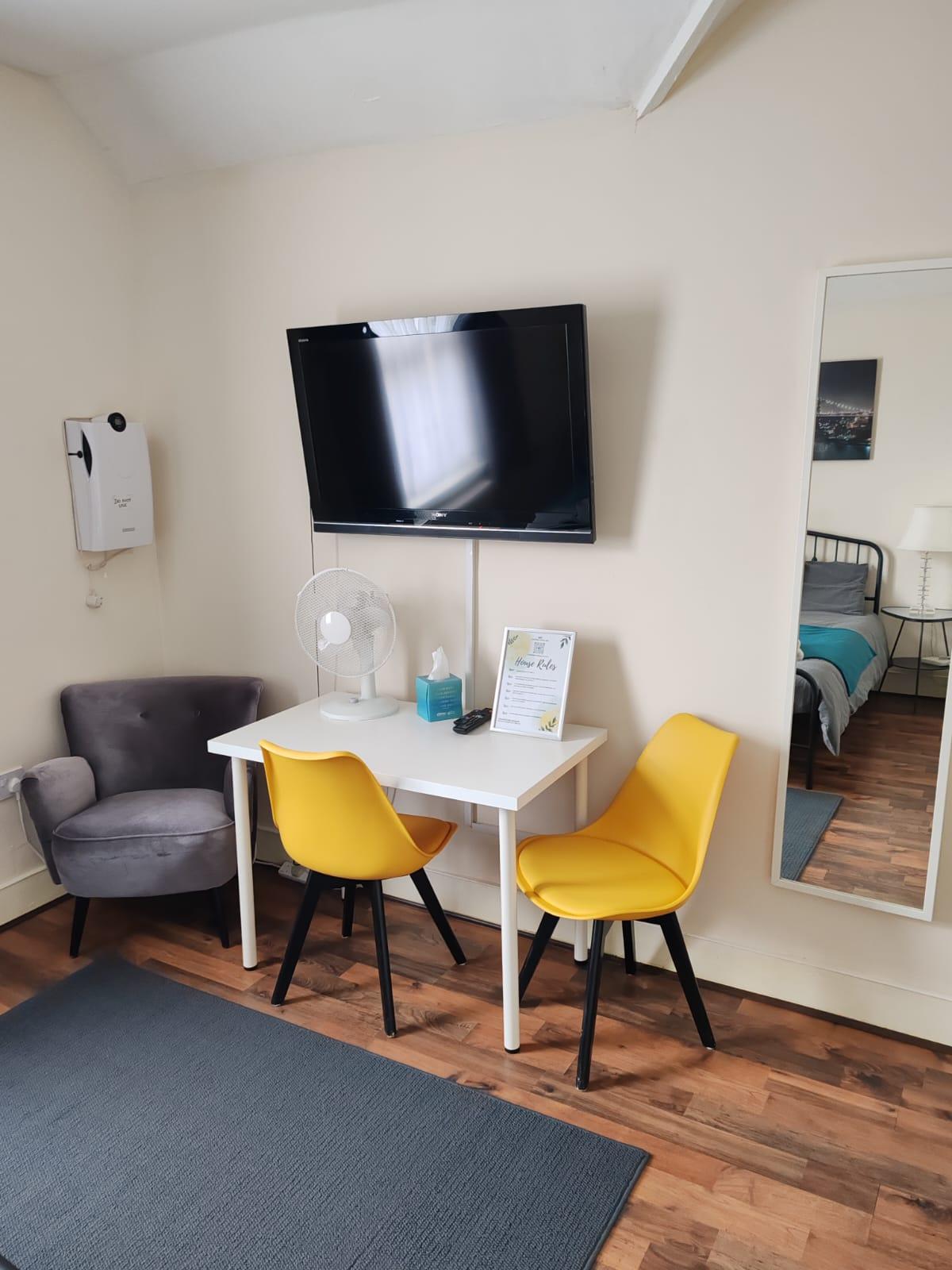 King En-Suite Room | Self-Catering | Workspace4