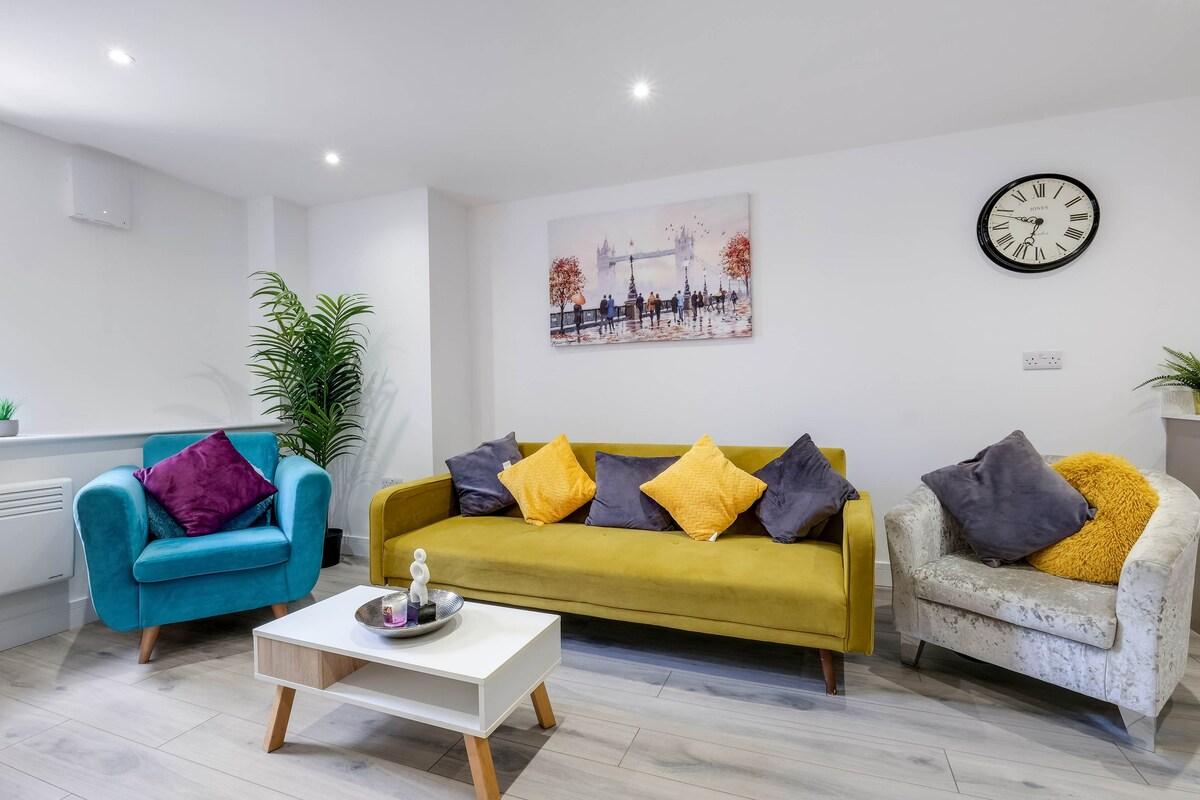 Modern 2 Bedrooms Apt. 05 Town Centre Camberley1