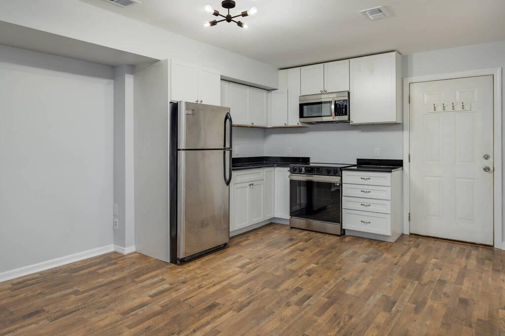Grove Studio with Private Backyard1