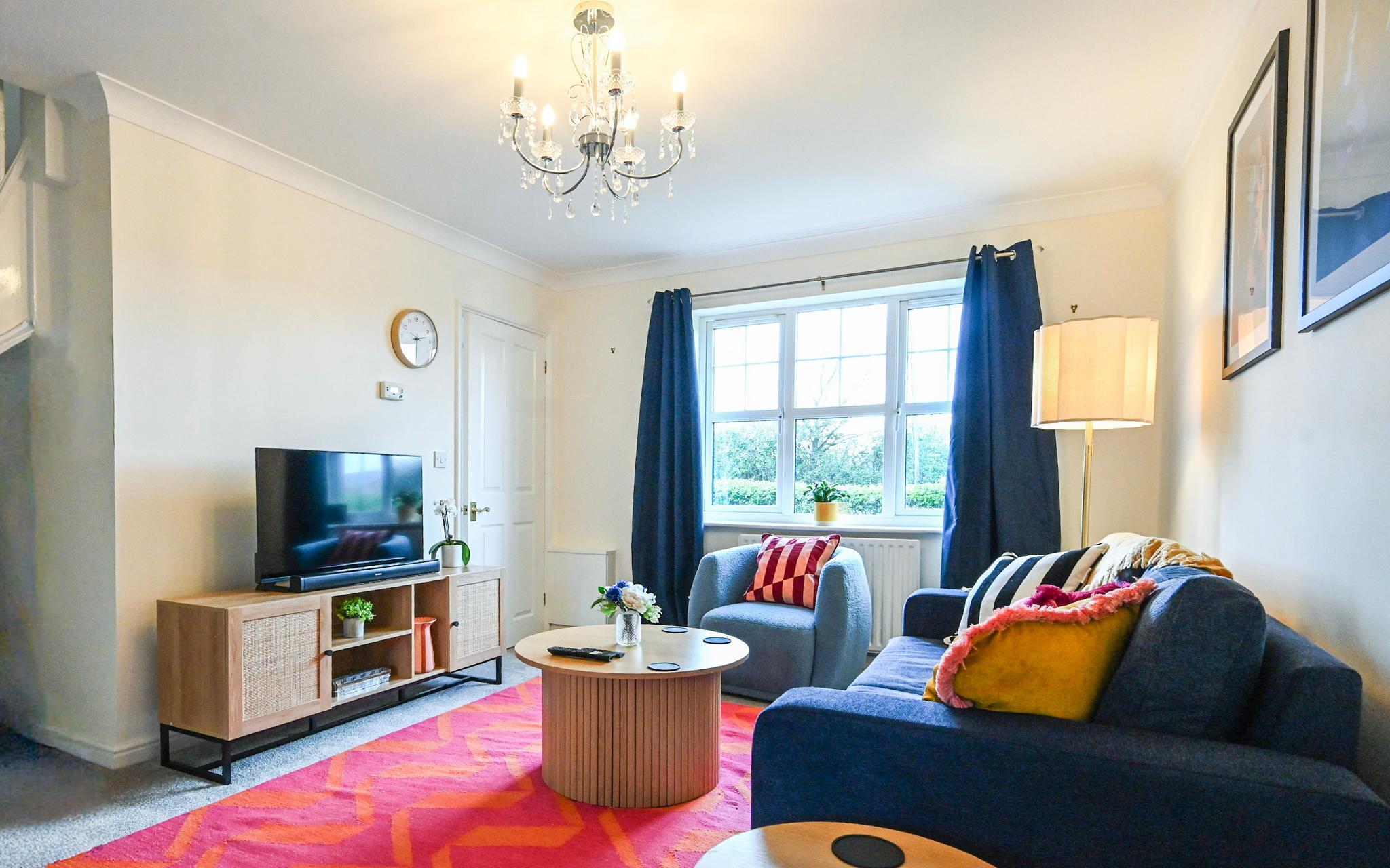 Bright Rural House | Ideal for Families & Groups1
