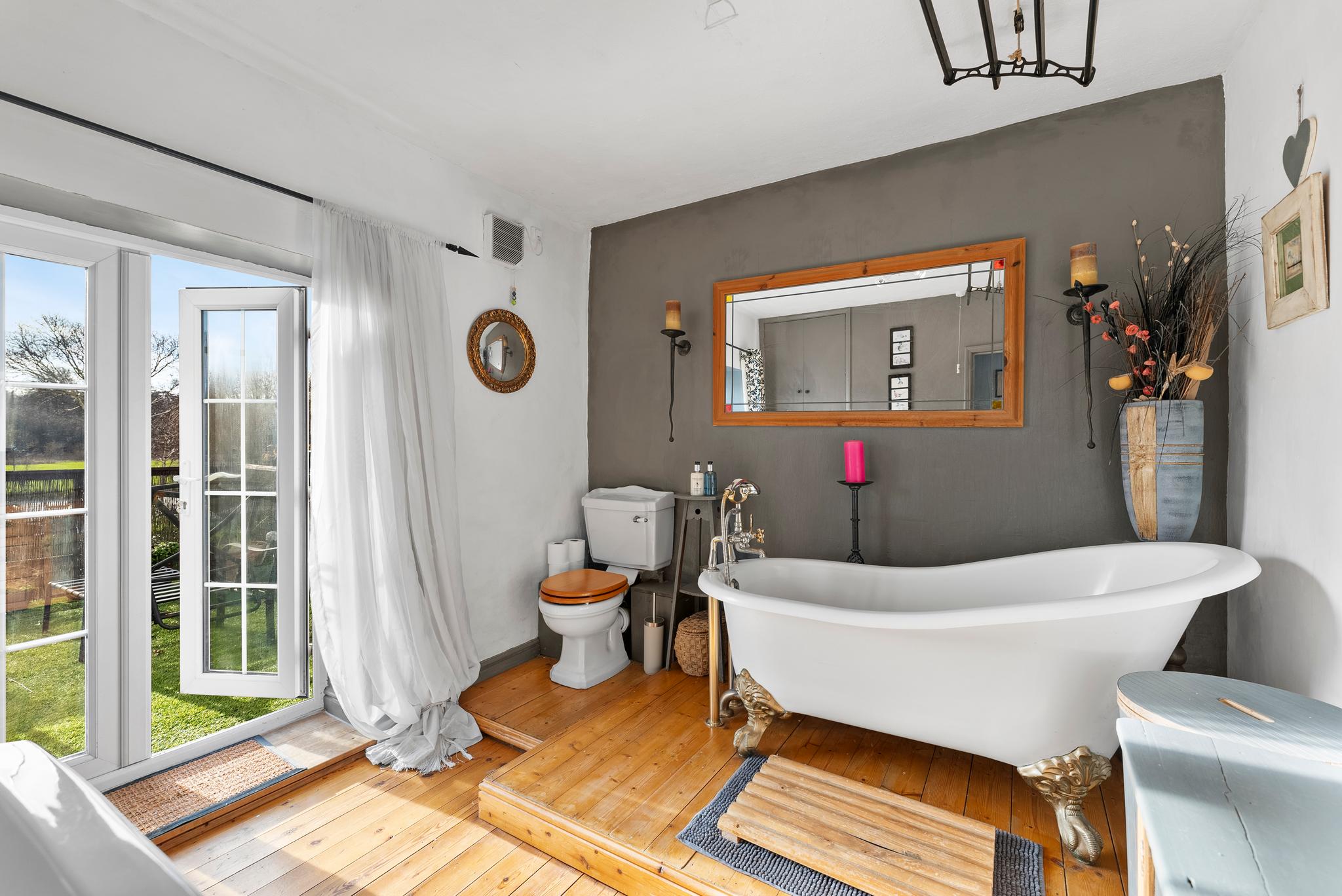 Abbey House Bury St Edmunds | 1 Bedroom Character3