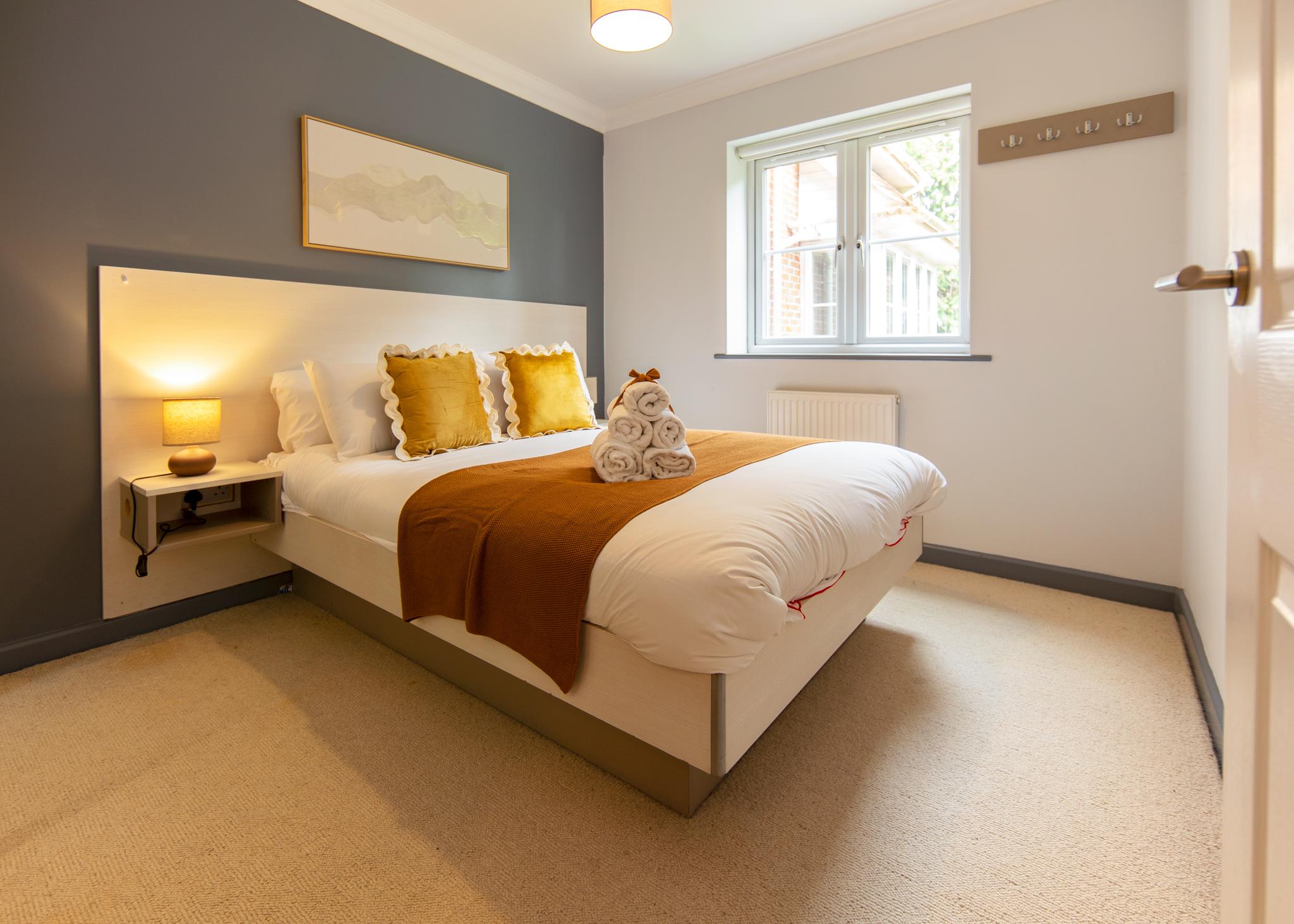 Modern Apartments in Southampton with Free Parking5
