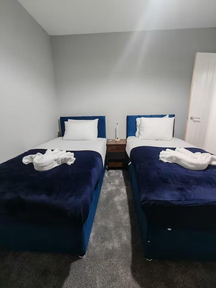4BR By Comfy Nest Flexible Renting Wolverhampton4