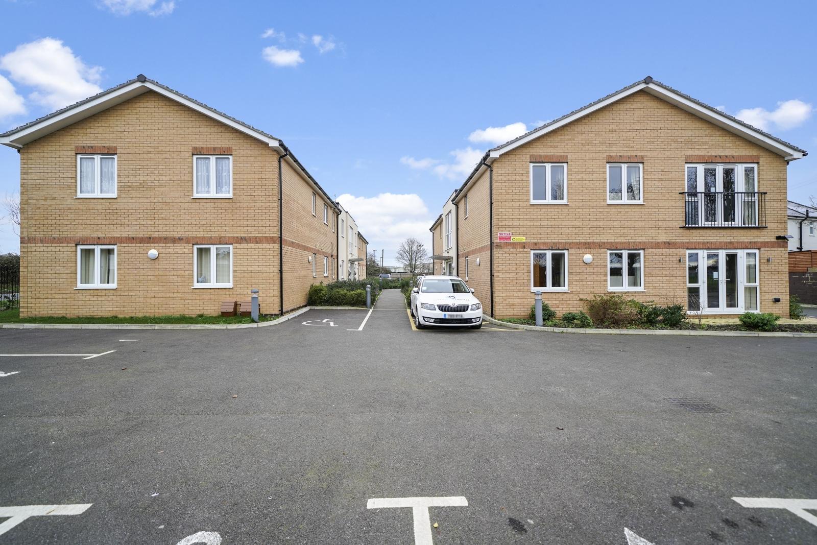 Heathrow Living Apartments by 360 Stays - Apt 083