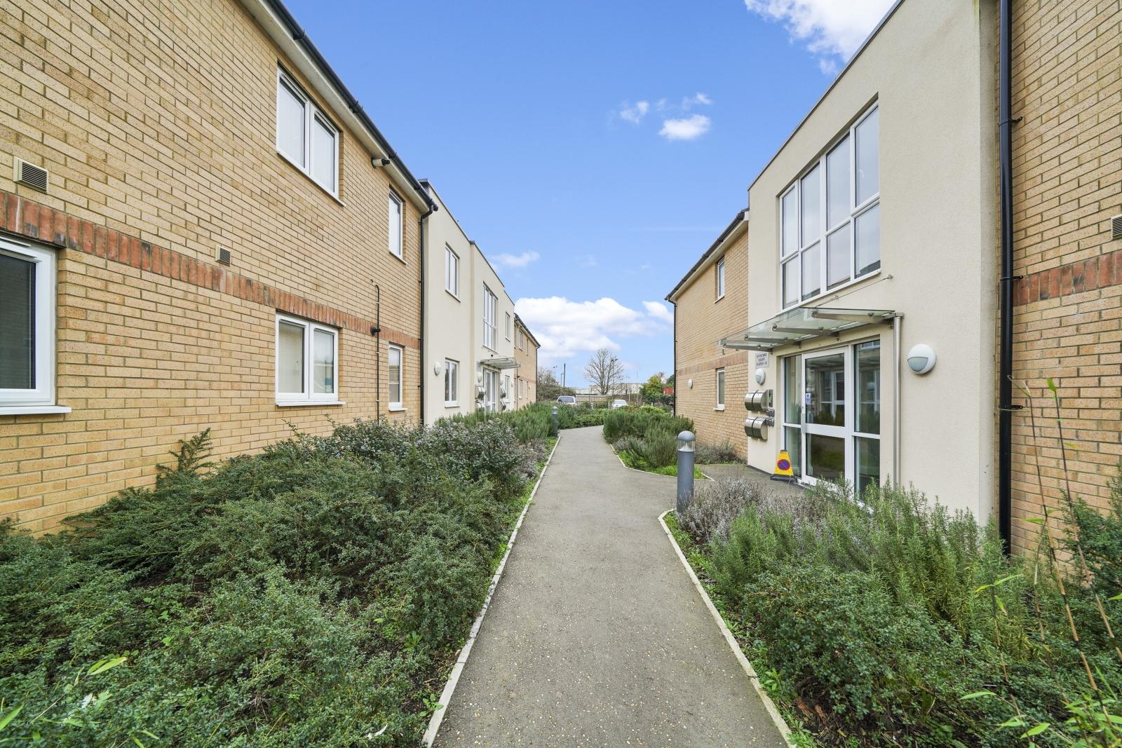 Heathrow Living Apartments by 360 Stays - Apt 082