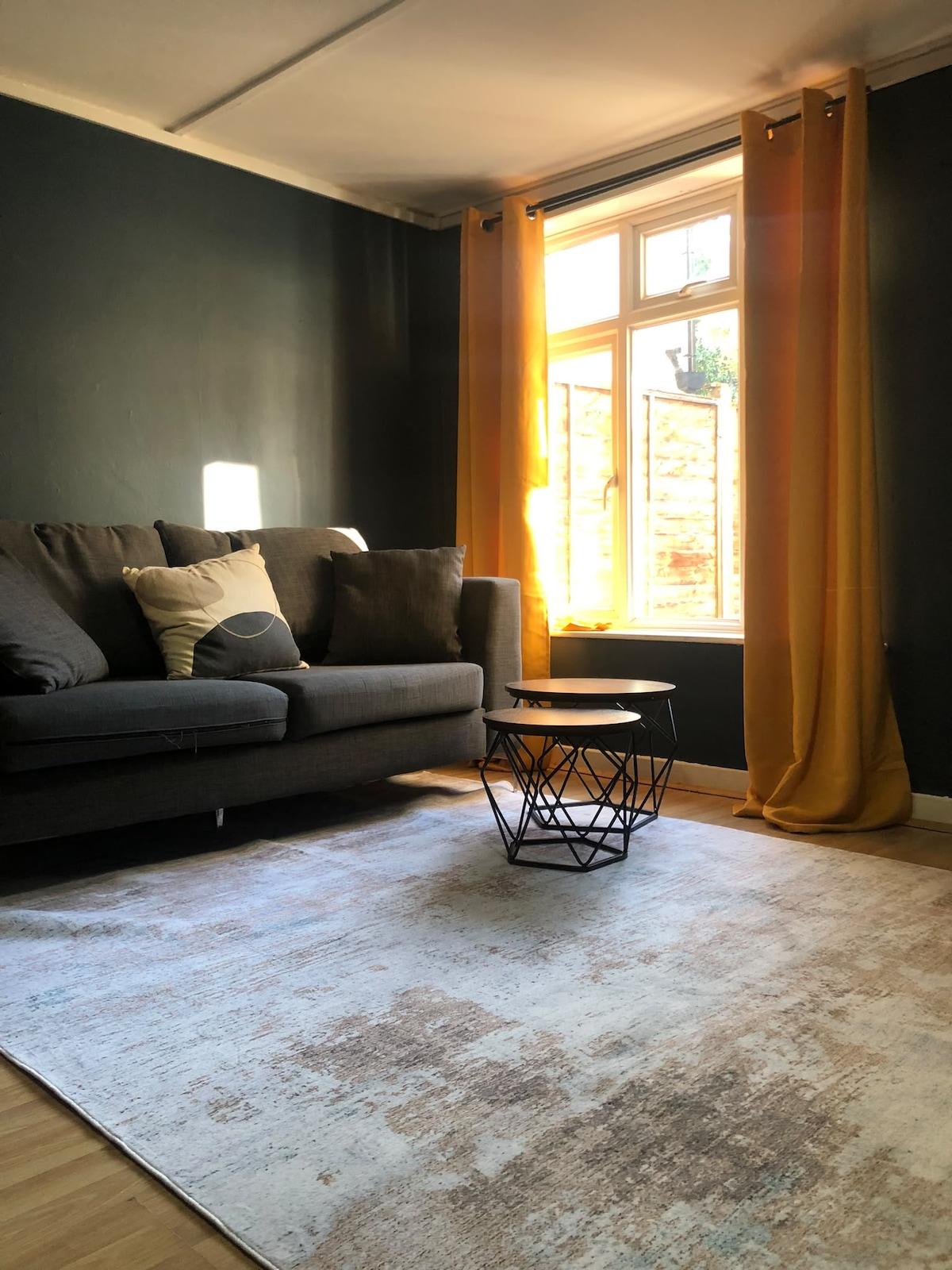 Cosy 1BR Croydon Flat with King Bed & WiFi2